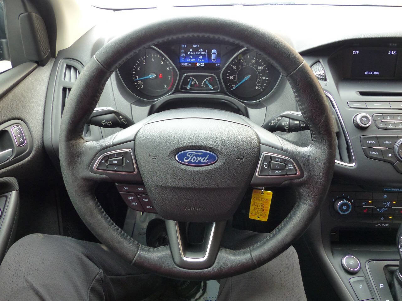 Used 2016 Ford Focus SE w/ Equipment Group 201A FWD image 22