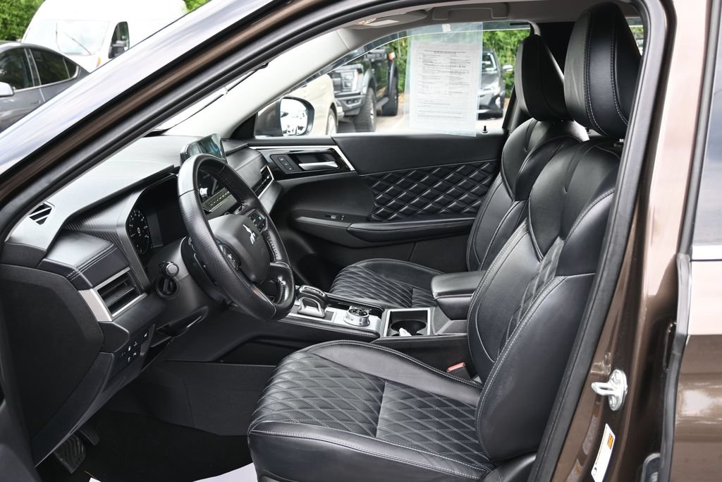 Used 2024 Mitsubishi Outlander SEL Black Edition AWD/4WD image 18
