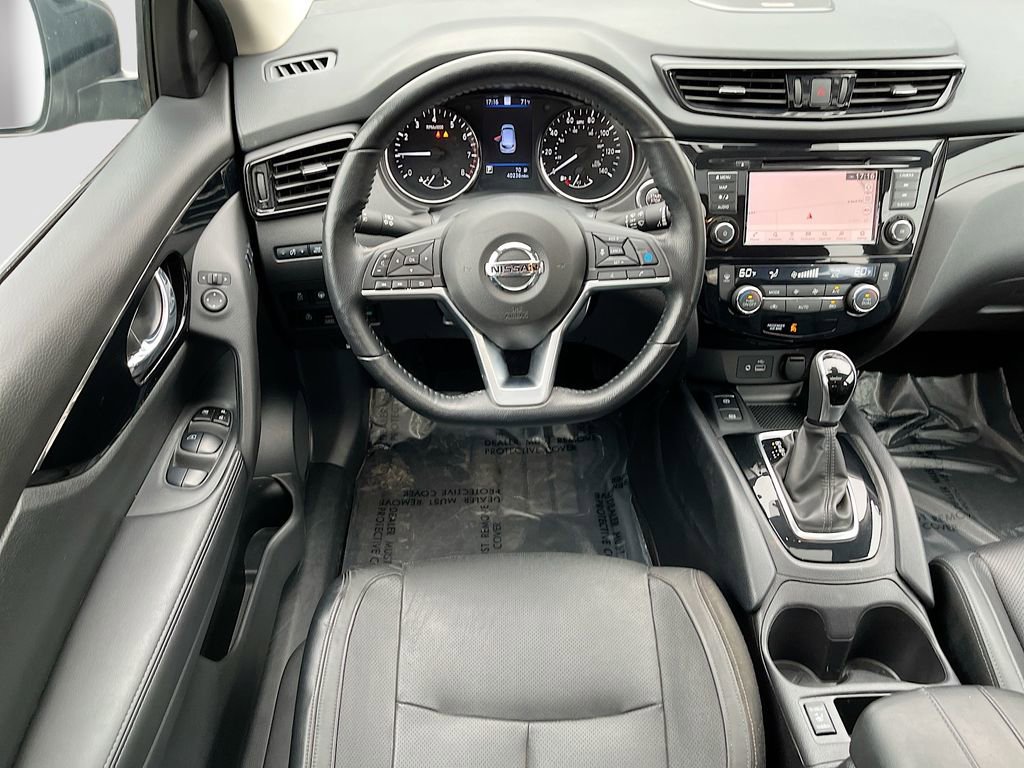 Used 2022 Nissan Rogue Sport SL w/ Premium Package image 22