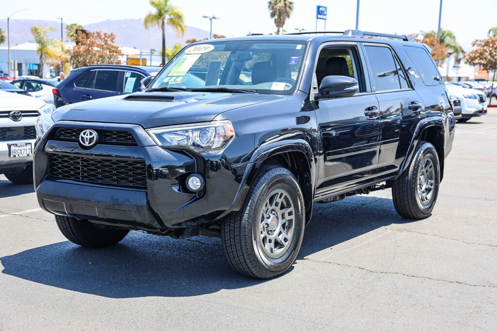 Used 2019 Toyota 4Runner TRD Off-Road Premium AWD/4WD image 18