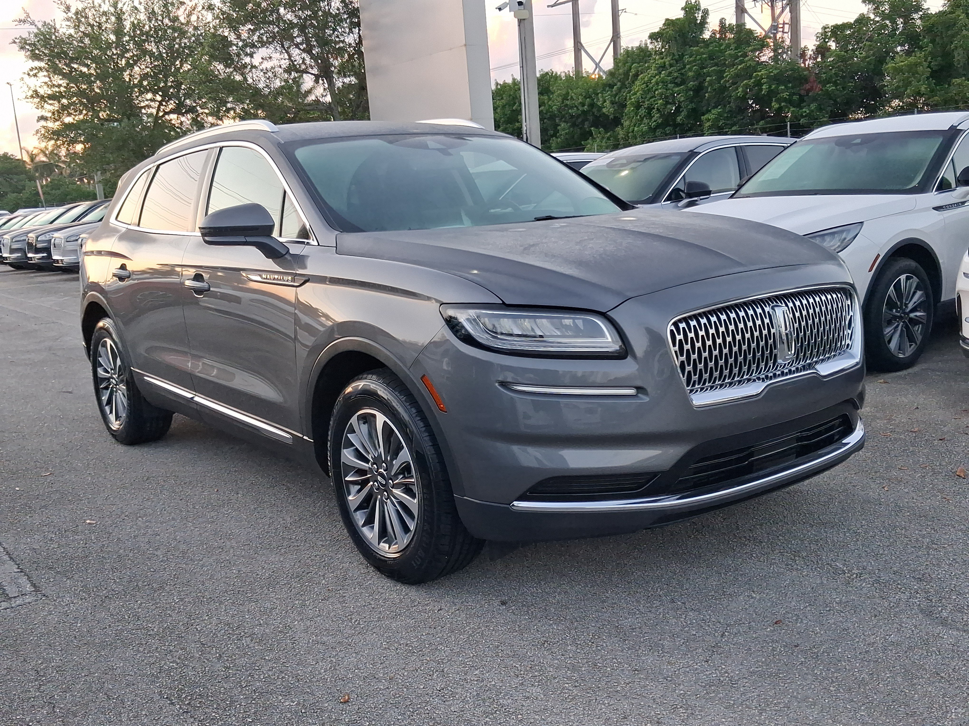 Certified 2022 Lincoln Nautilus FWD w/ Premium Package image 22