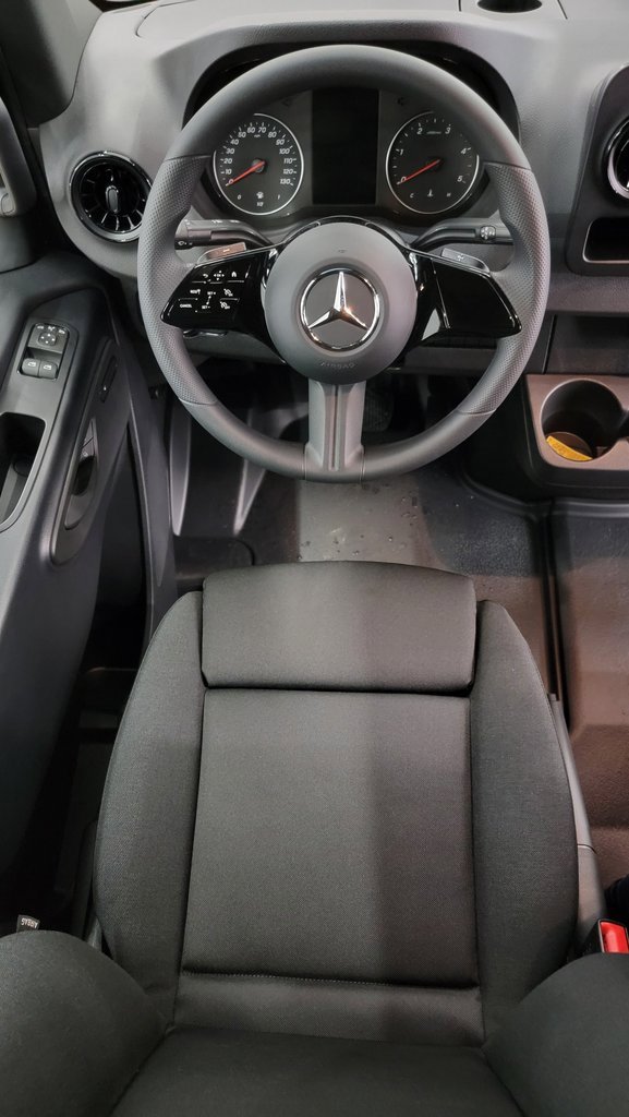 New 2025 Mercedes-Benz Sprinter 2500 image 13