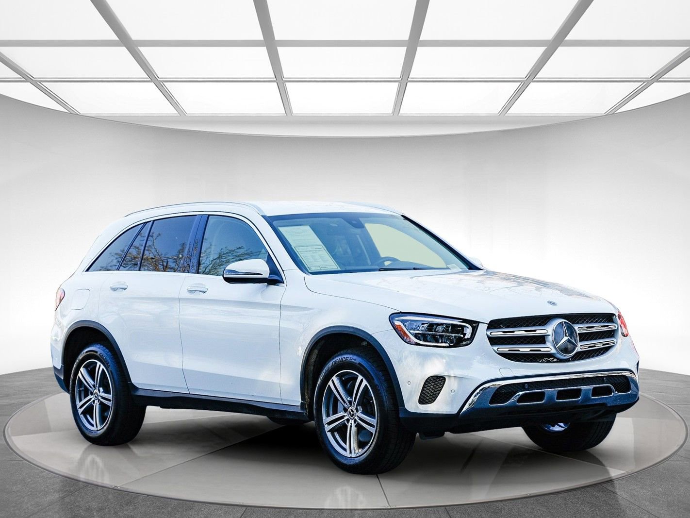 Used 2021 Mercedes-Benz GLC 300 4MATIC image 5