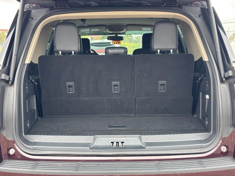 Used 2024 Ford Expedition XLT RWD image 11