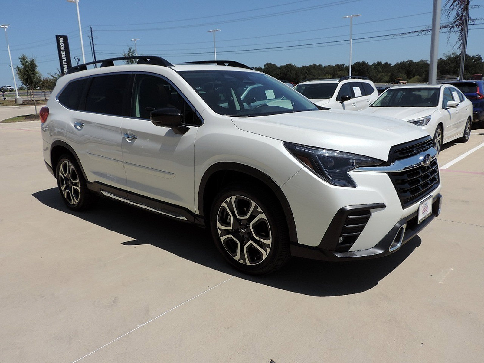 Certified 2024 Subaru Ascent Touring AWD/4WD image 3