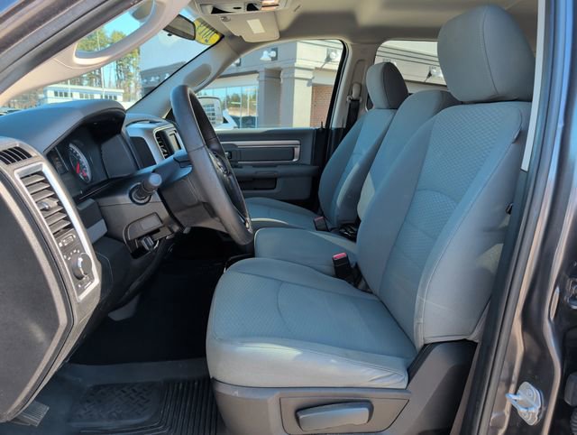 Used 2019 RAM 1500 Classic SLT image 12