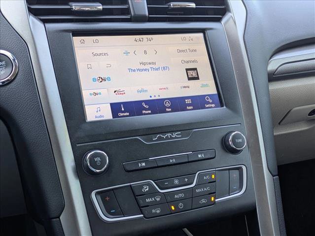 Used 2020 Ford Fusion SE FWD image 15