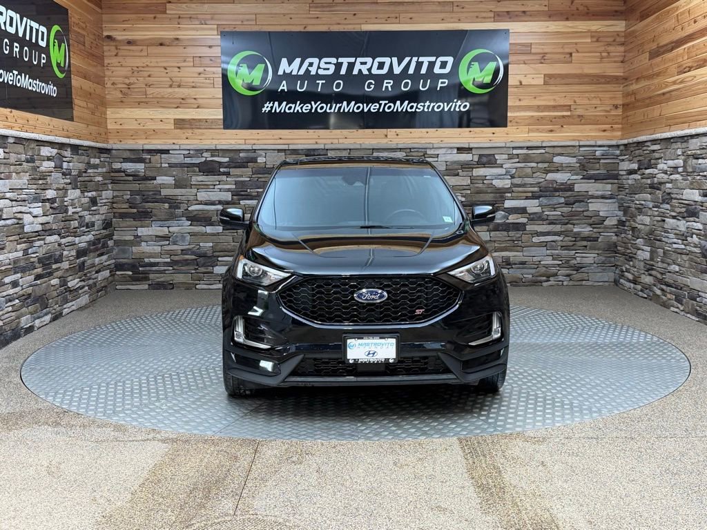 Used 2020 Ford Edge ST w/ Cold Weather Package image 3
