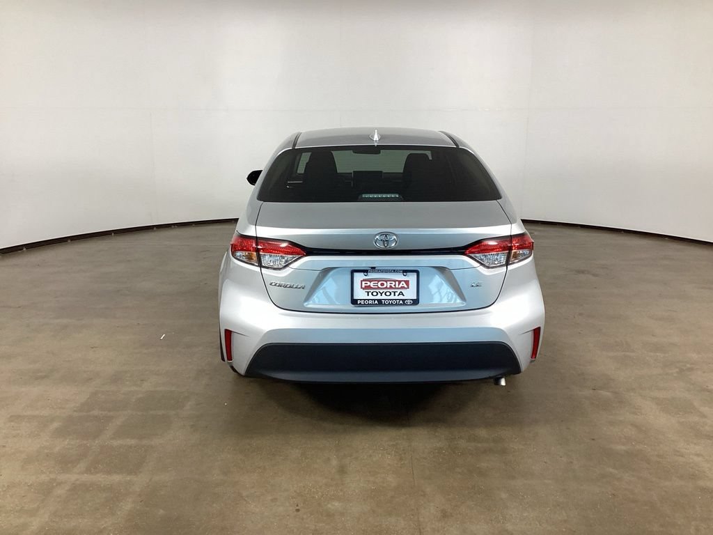 Used 2025 Toyota Corolla LE FWD image 6