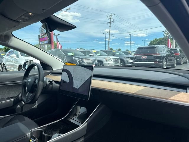 Used 2018 Tesla Model 3 Long Range RWD image 19