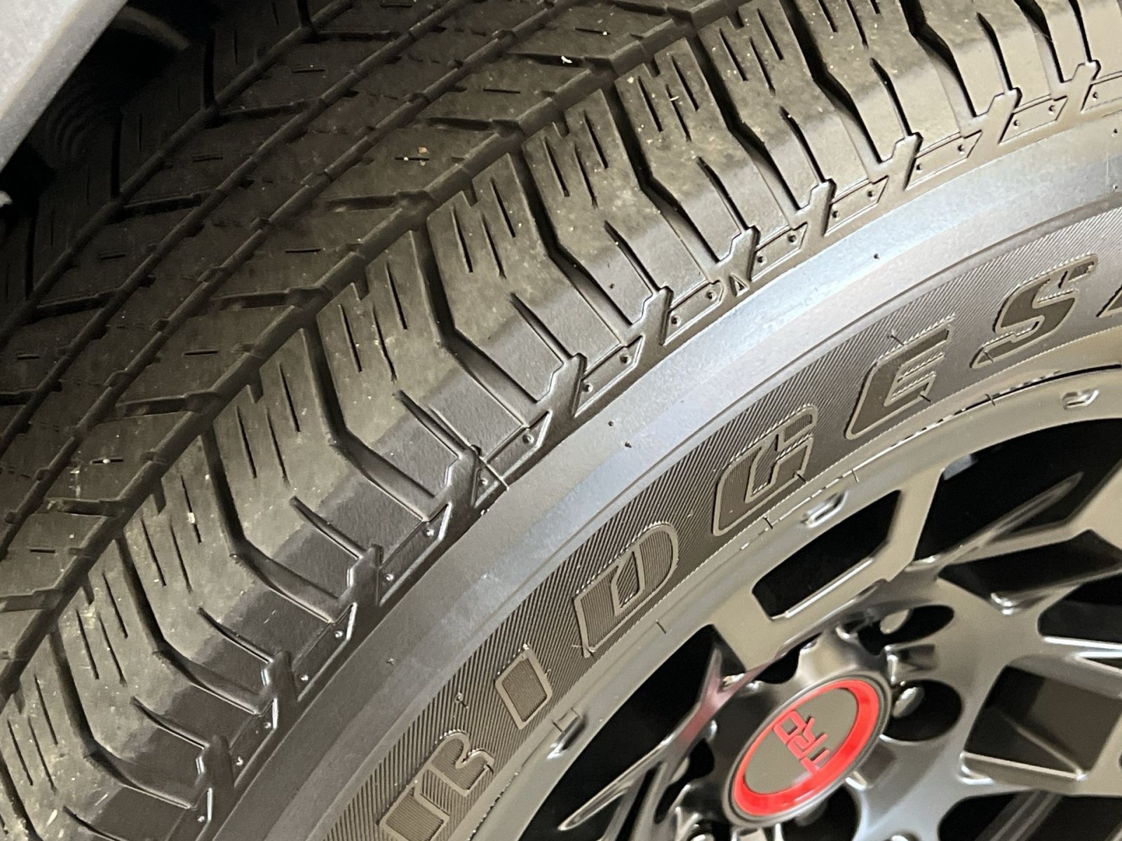 Used 2023 Toyota Tacoma SR5 AWD/4WD image 33