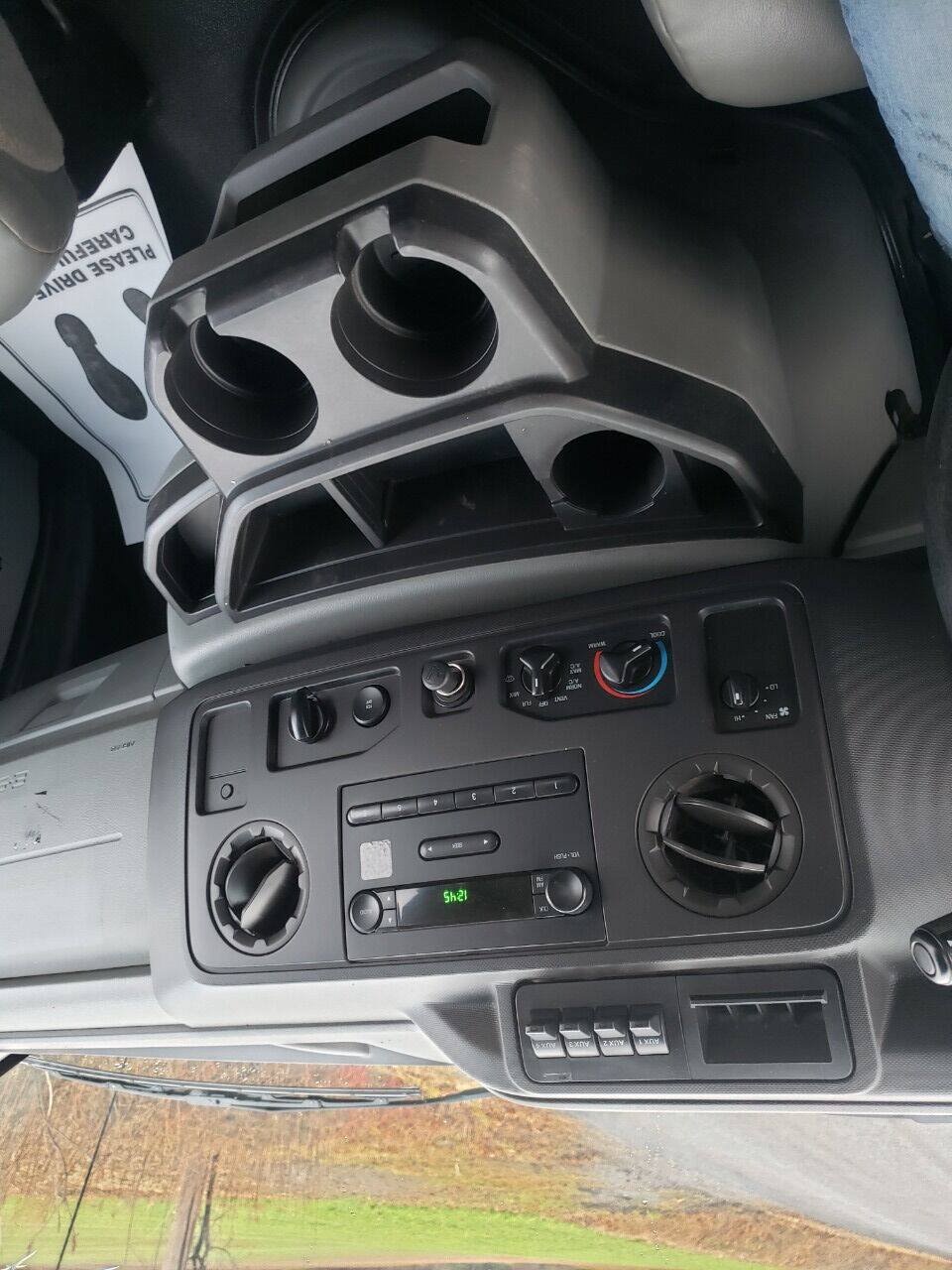 Used 2011 Ford E-150 and Econoline 150 Wagon w/ PWR Windows & Locks Group RWD image 13