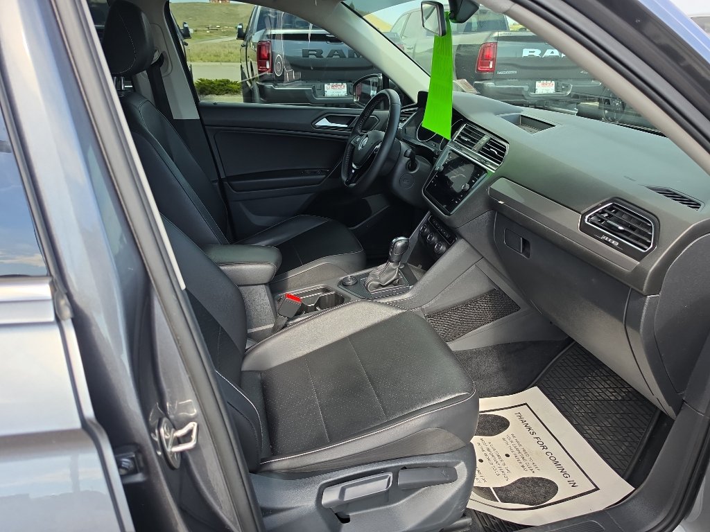 Used 2021 Volkswagen Tiguan SE AWD/4WD image 20