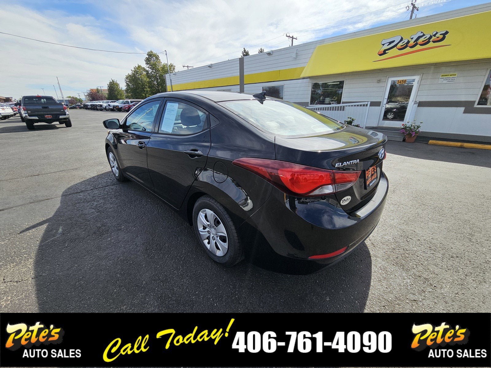 Used 2016 Hyundai Elantra SE FWD image 2
