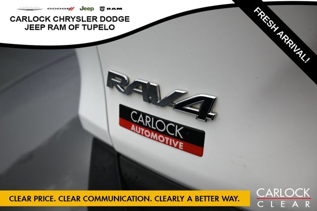 Used 2019 Toyota RAV4 XLE Premium w/ Cold Weather Package FWD image 41
