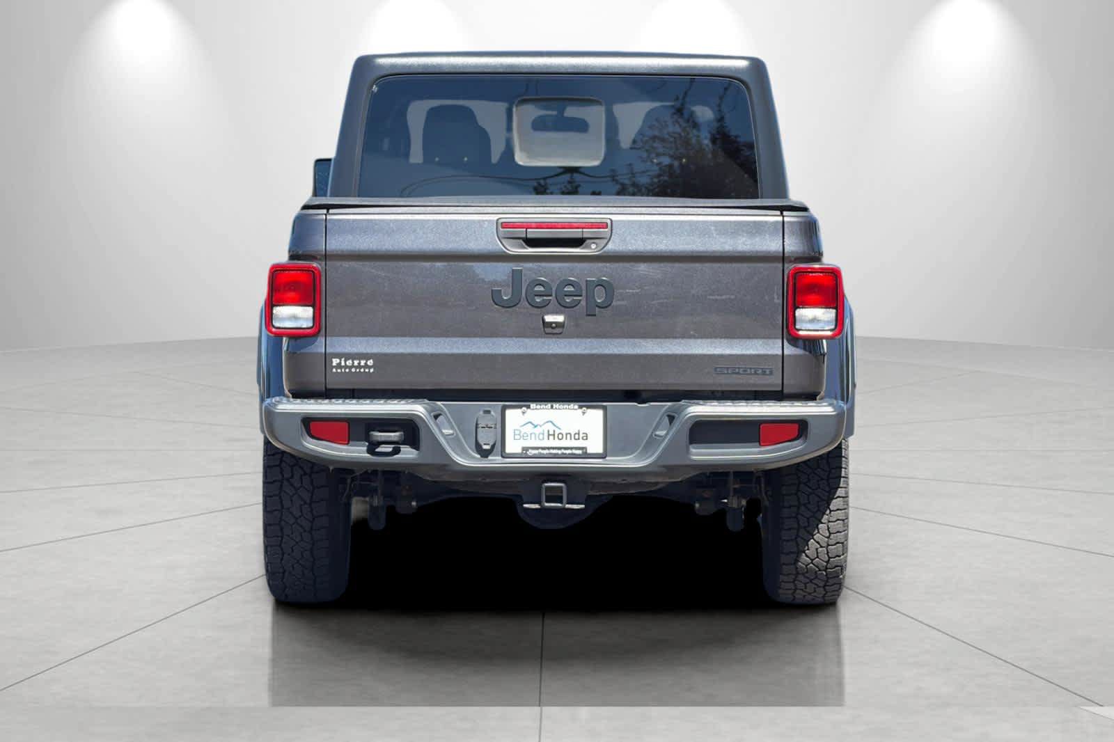 Used 2021 Jeep Gladiator Sport AWD/4WD image 7