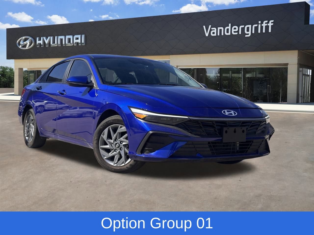 Used 2025 Hyundai Elantra Blue image 1