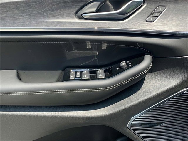 New 2024 Jeep Grand Cherokee Overland image 7