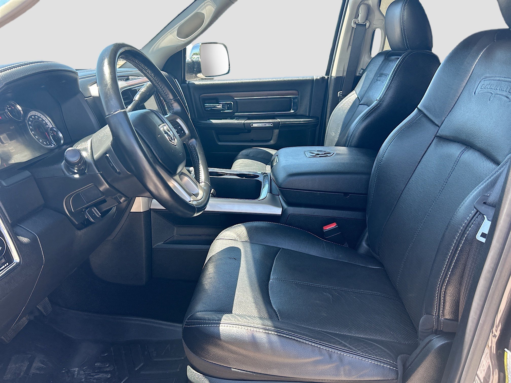 Used 2018 RAM 3500 Laramie AWD/4WD image 24