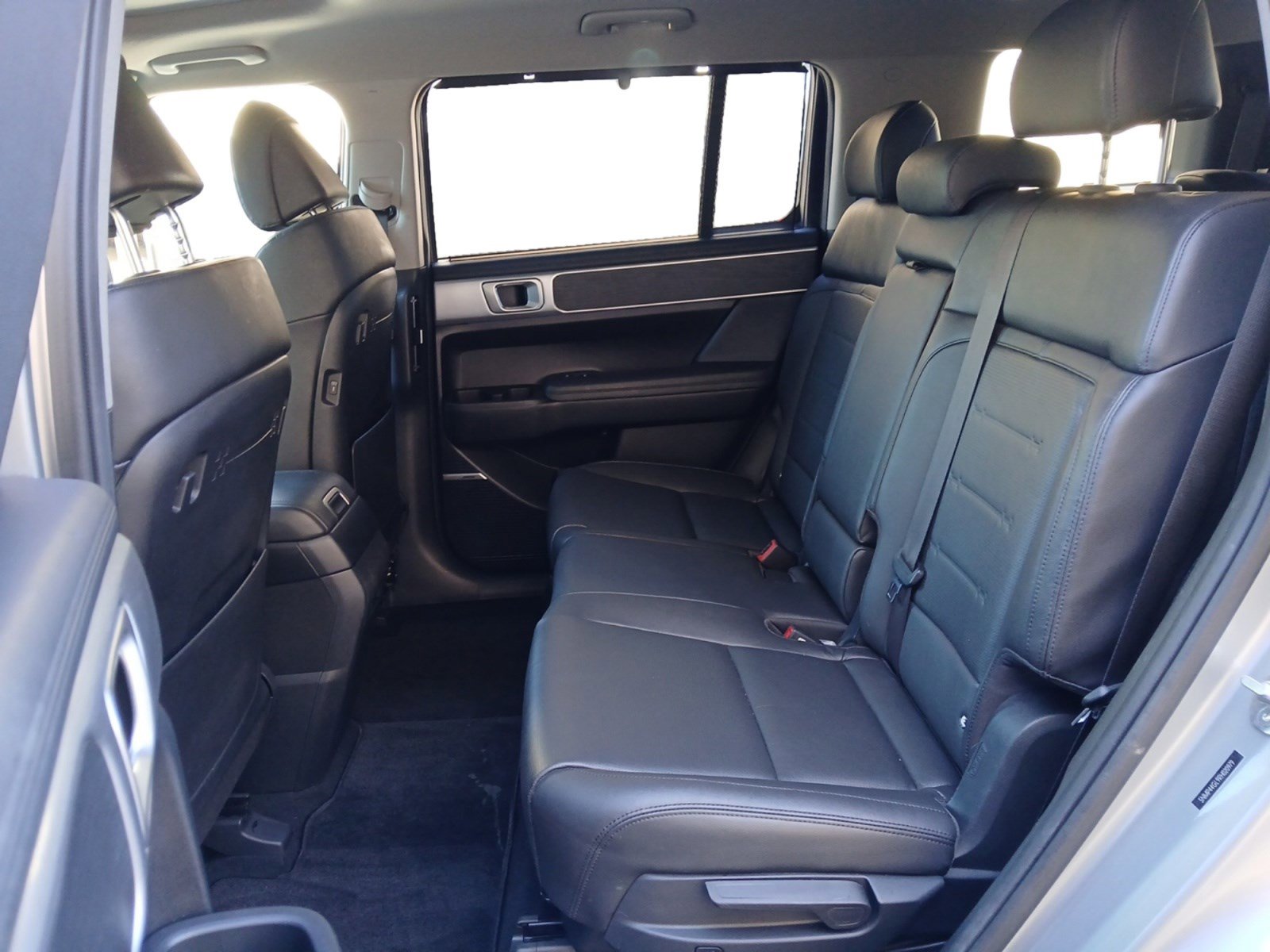 Used 2024 Hyundai Santa Fe Limited image 13