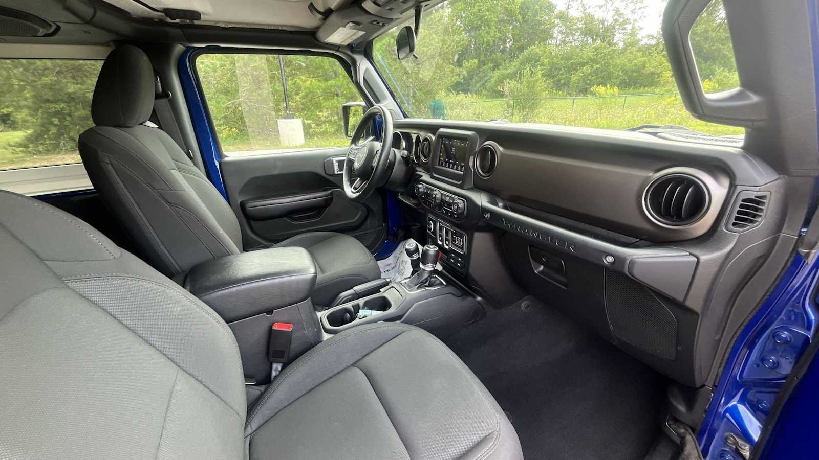 Used 2019 Jeep Wrangler Sport AWD/4WD image 10