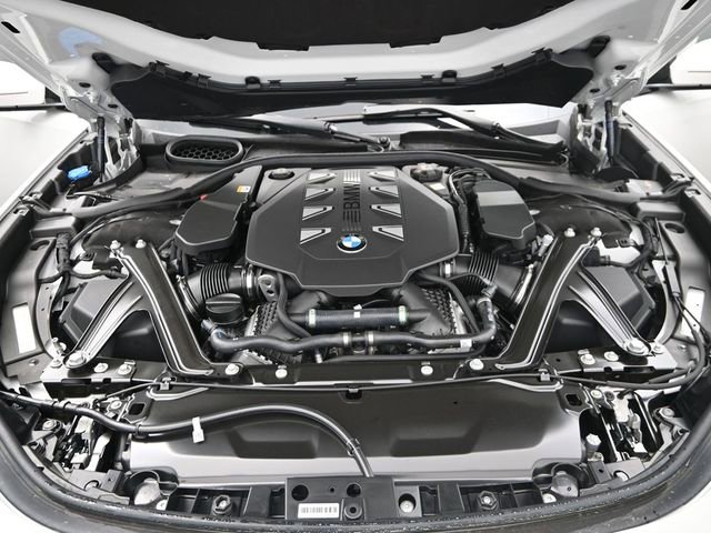 New 2026 BMW 760i xDrive w/ Executive Package AWD/4WD image 28