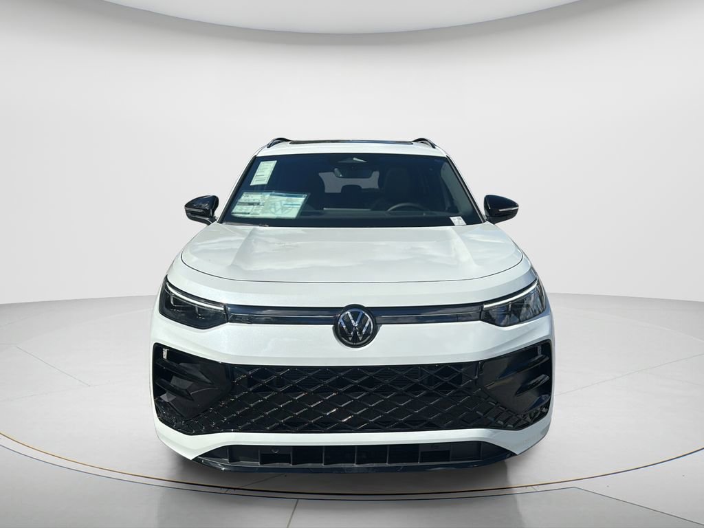 New 2026 Volkswagen Tiguan SE R-Line image 8