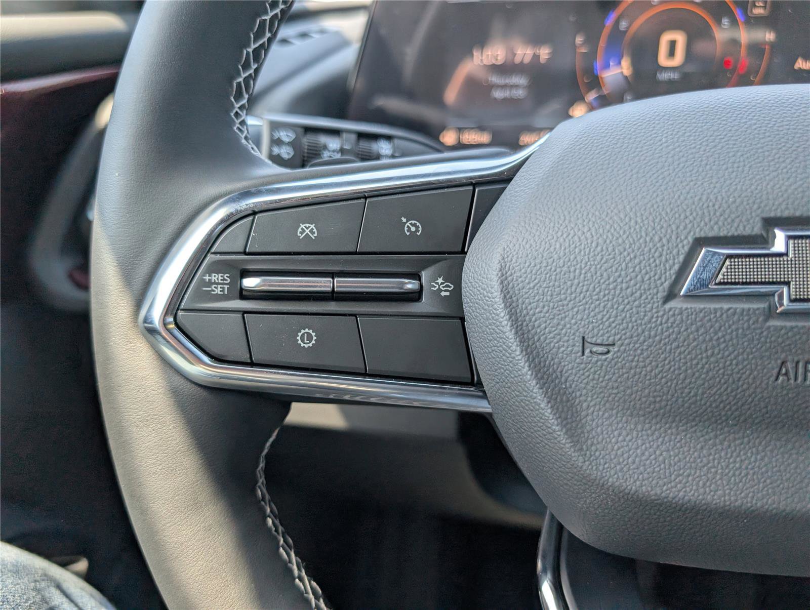 New 2026 Chevrolet Traverse Z71 w/ Driver Confidence Package AWD/4WD image 21