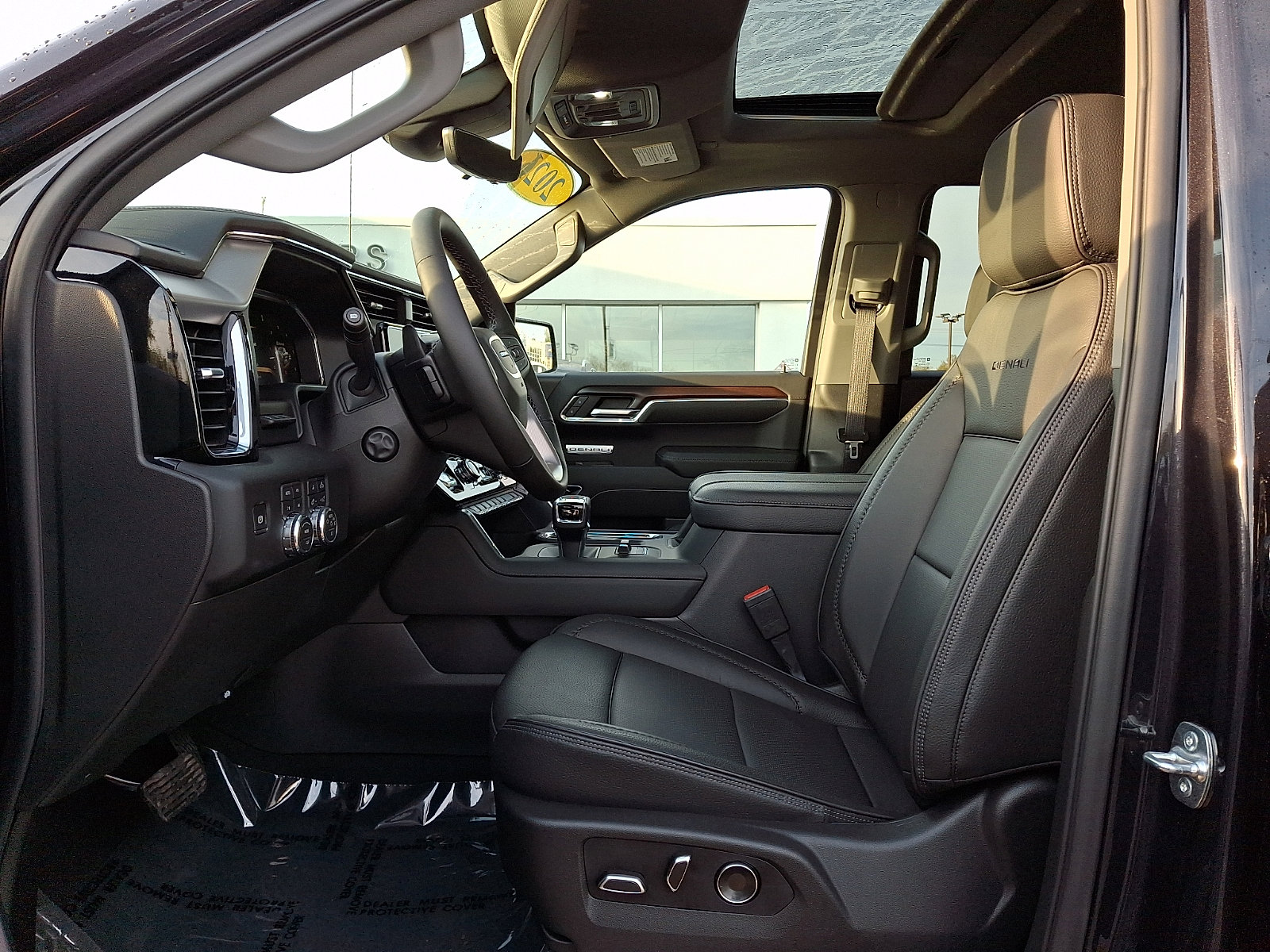 Certified 2026 GMC Sierra 1500 Denali w/ Technology Package AWD/4WD image 13