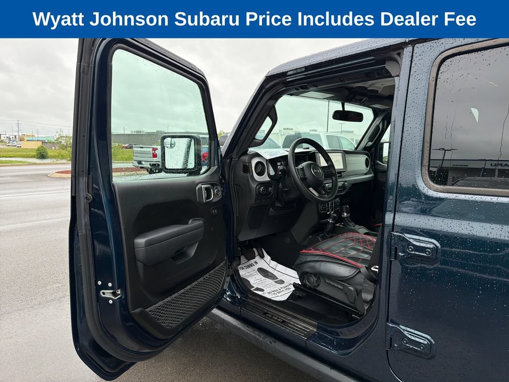 Used 2025 Jeep Gladiator Sport AWD/4WD image 13