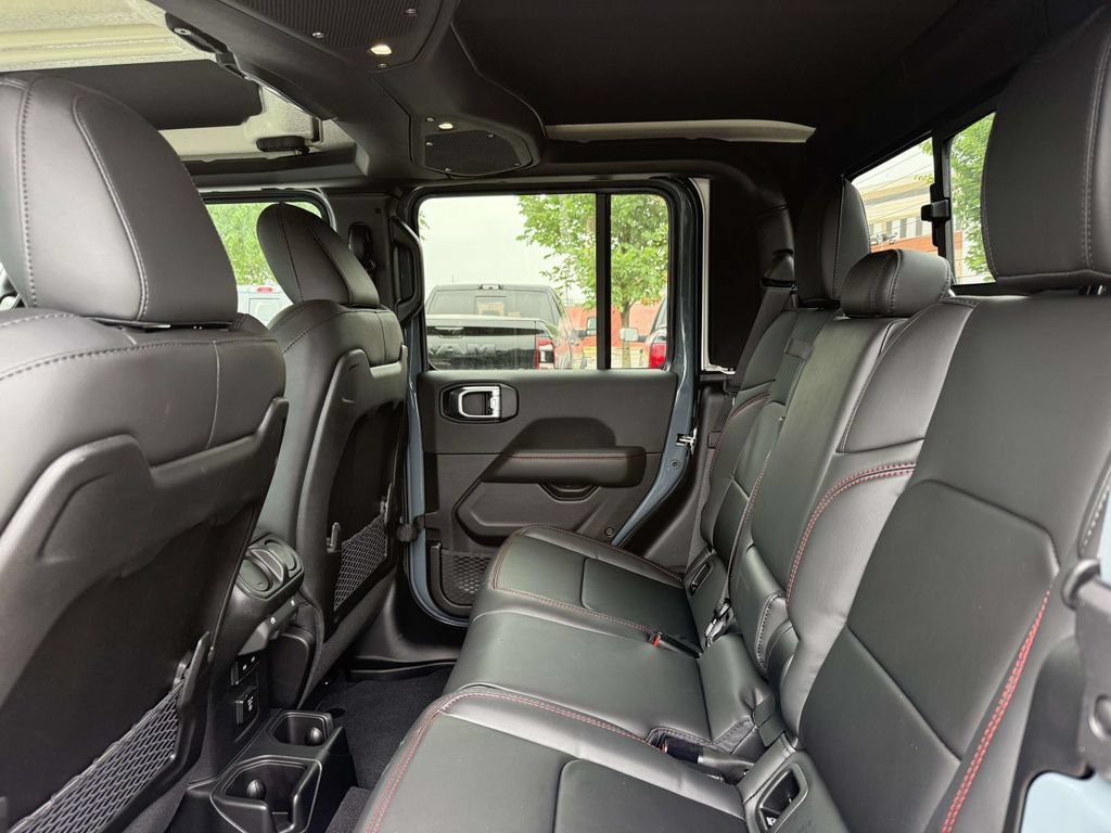 New 2026 Jeep Gladiator Rubicon AWD/4WD image 17