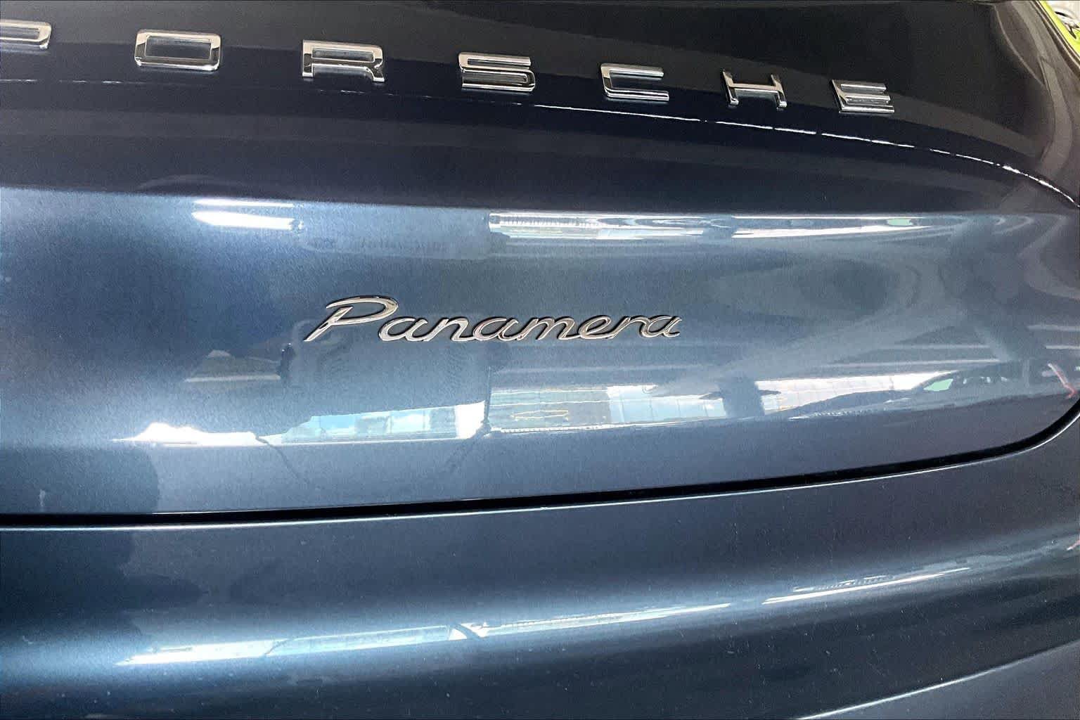 Used 2014 Porsche Panamera RWD image 9