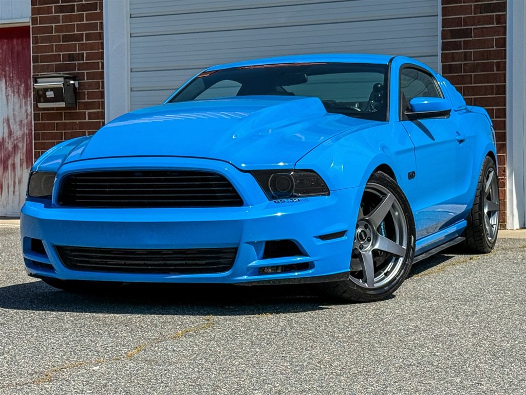Used 2013 Ford Mustang GT RWD image 7