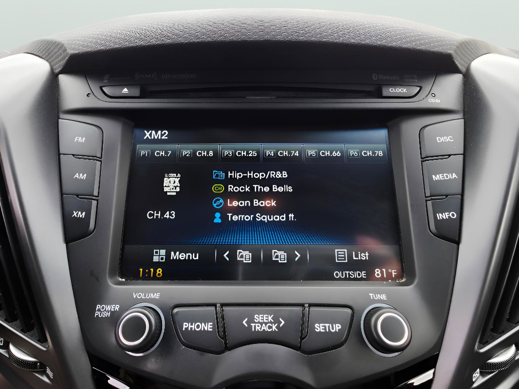 Used 2013 Hyundai Veloster Turbo FWD image 30