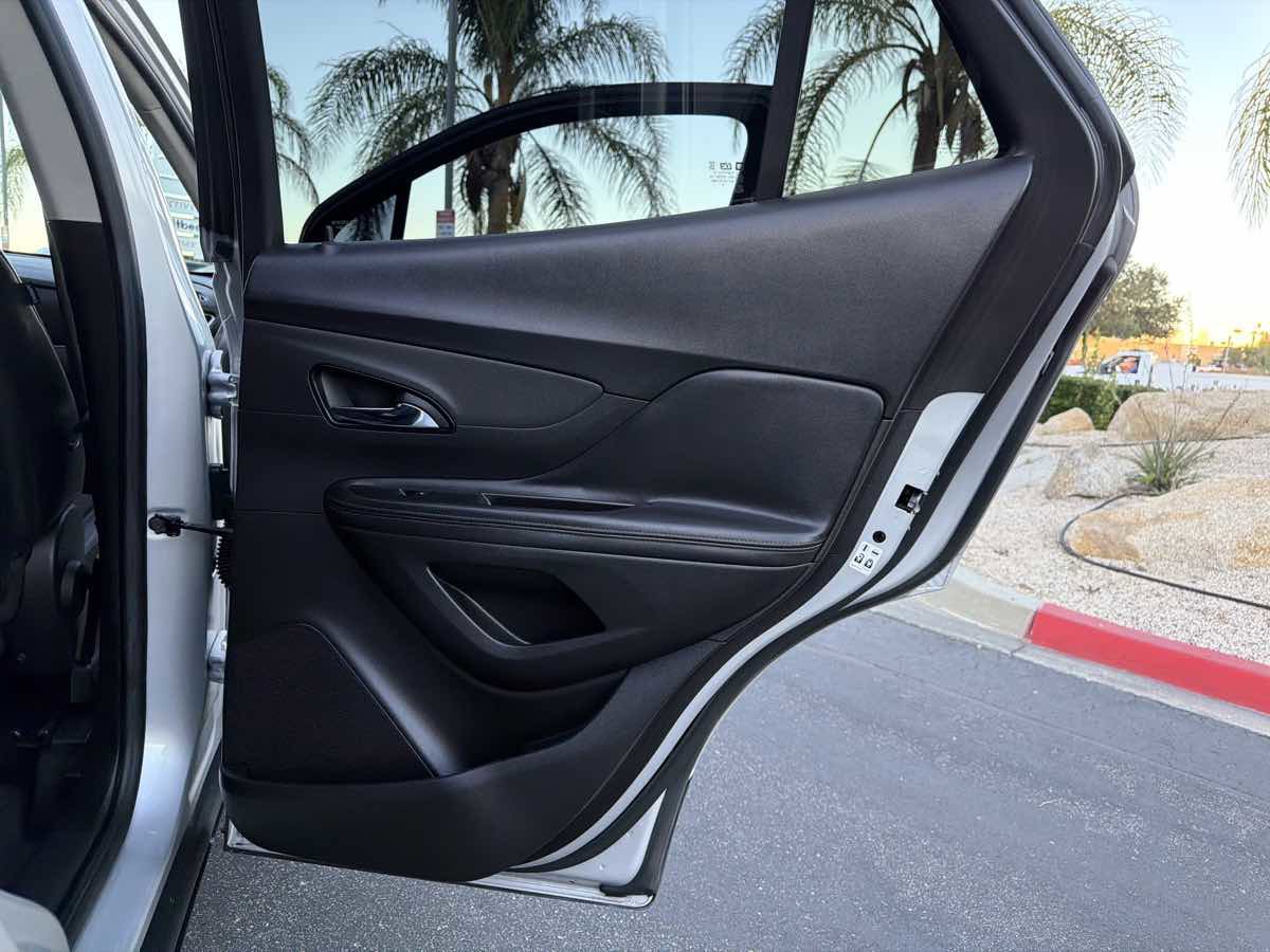 Used 2018 Buick Encore Preferred image 28