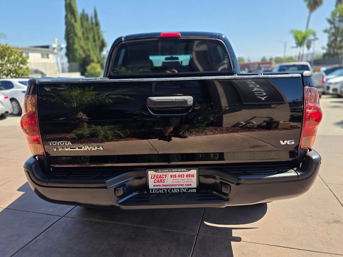 Used 2014 Toyota Tacoma 4x4 Double Cab image 11