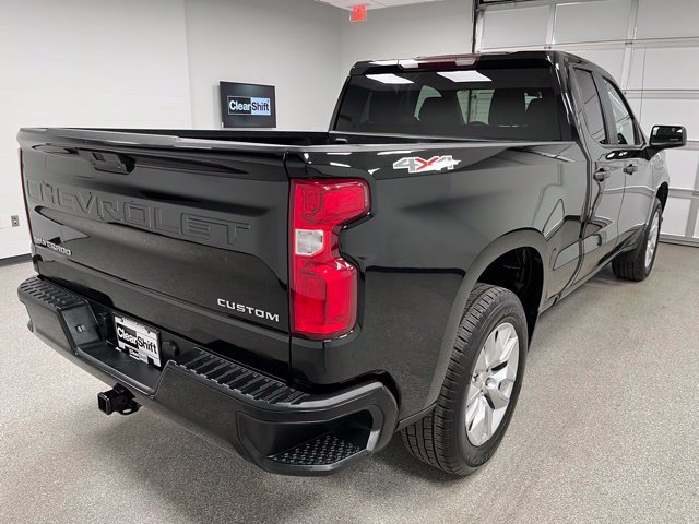 Used 2022 Chevrolet Silverado 1500 Custom AWD/4WD image 10