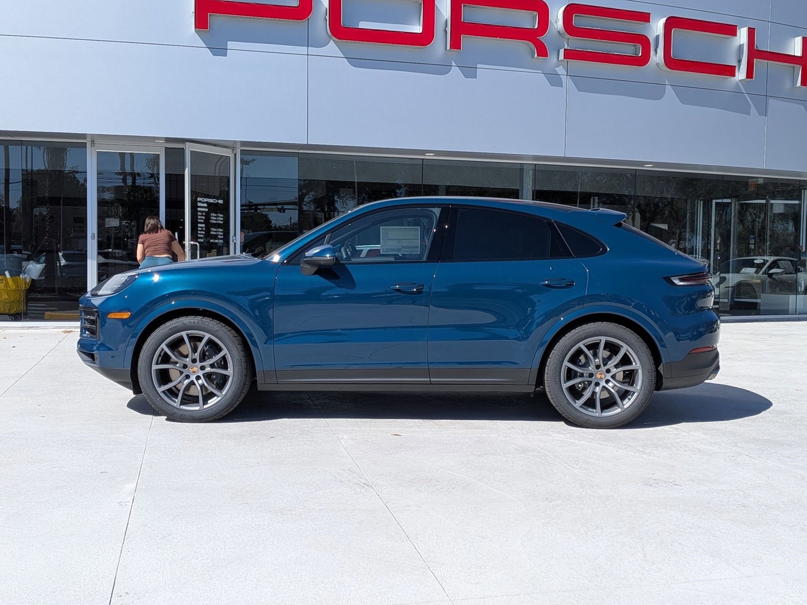 New 2026 Porsche Cayenne Coupe image 2