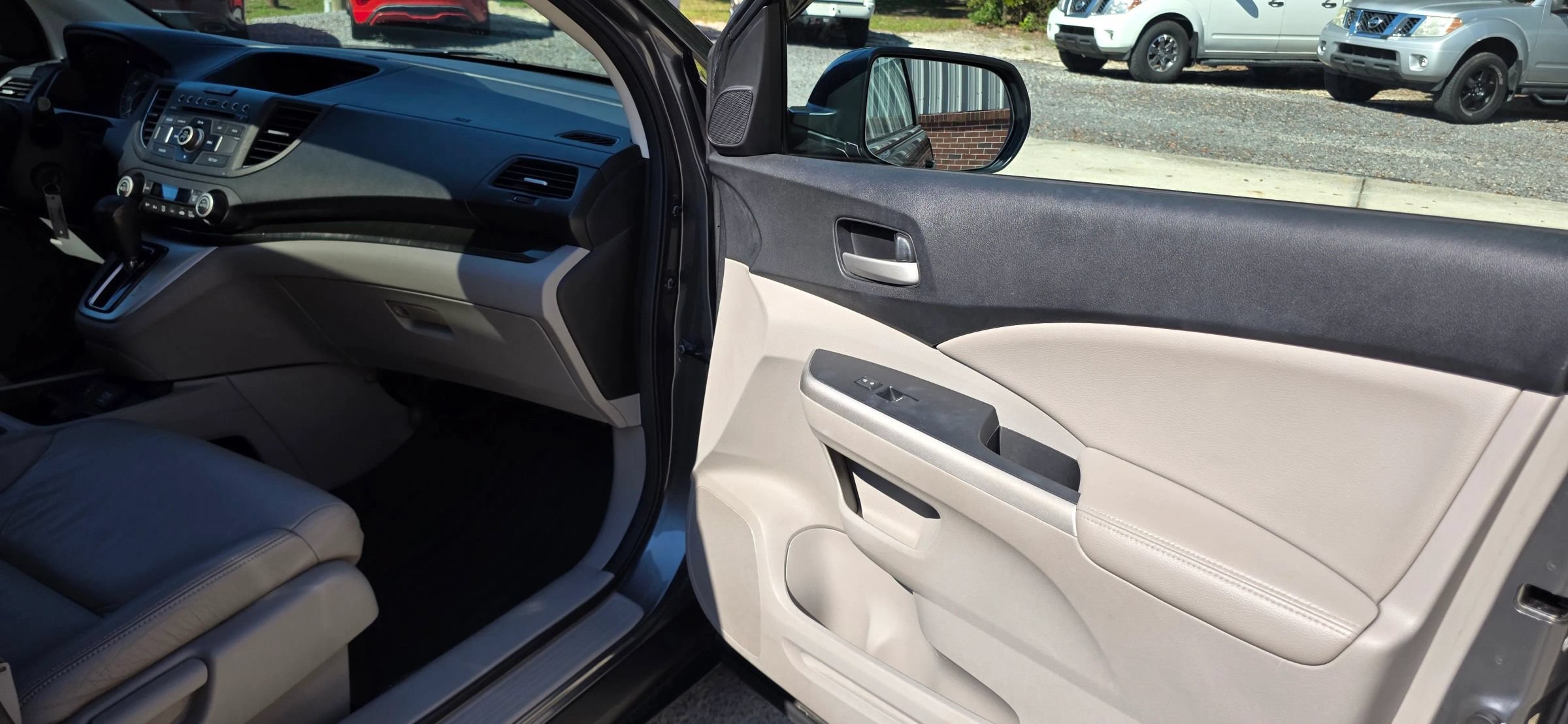Used 2014 Honda CR-V EX-L image 16