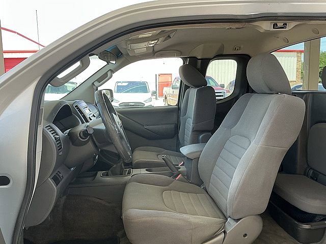 Used 2014 Nissan Frontier S w/ S Preferred Package RWD image 17