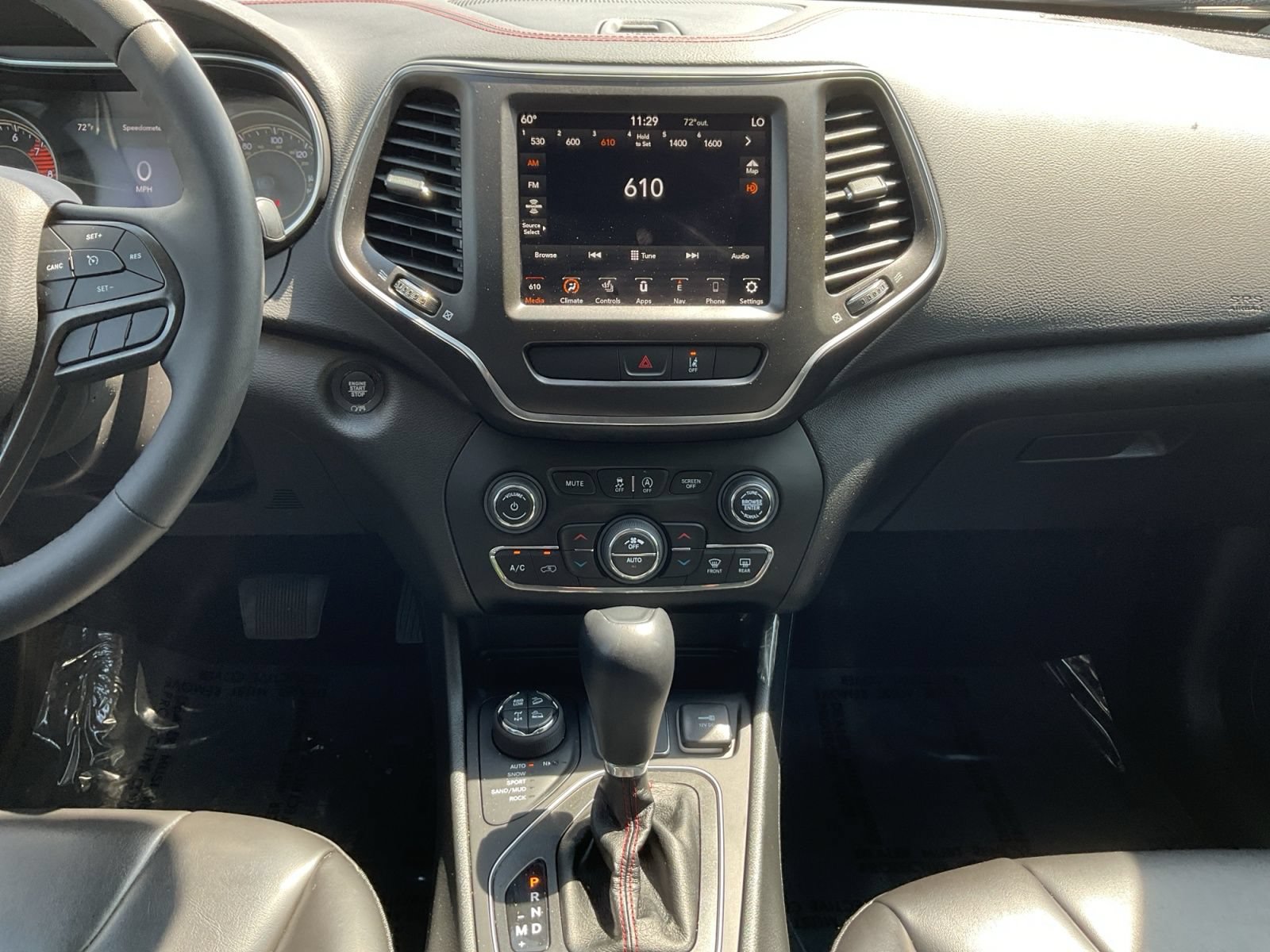 Used 2022 Jeep Cherokee Trailhawk w/ Sound & Nav Group AWD/4WD image 11