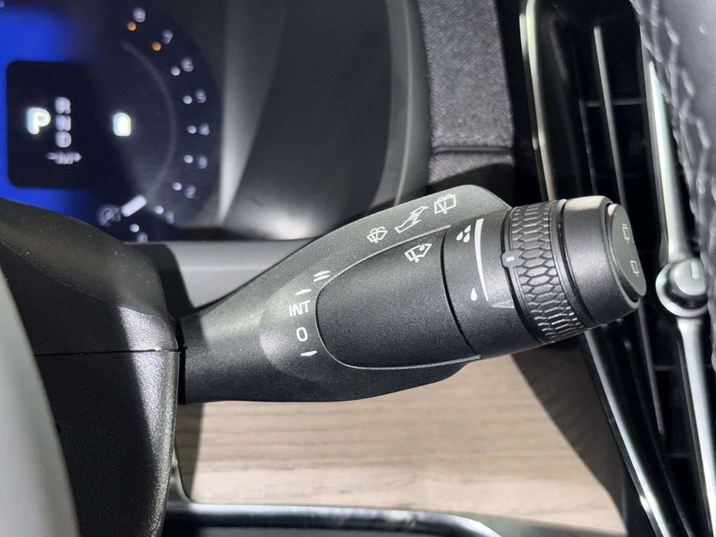 Used 2025 Volvo XC90 B6 Plus image 30