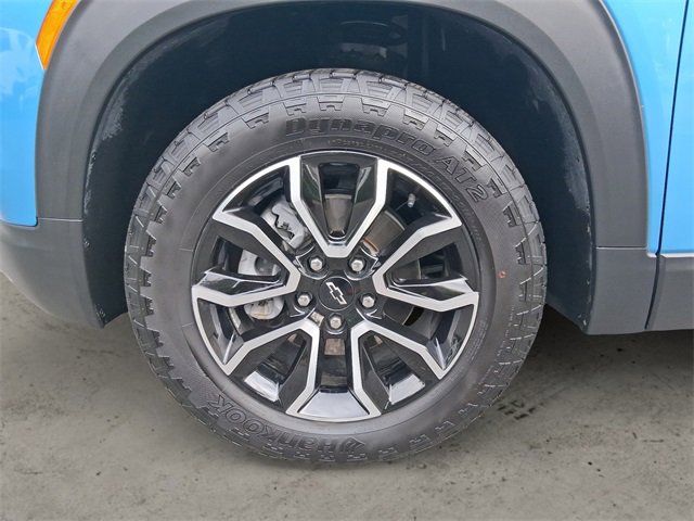 Used 2025 Chevrolet TrailBlazer ACTIV w/ Convenience Package image 14
