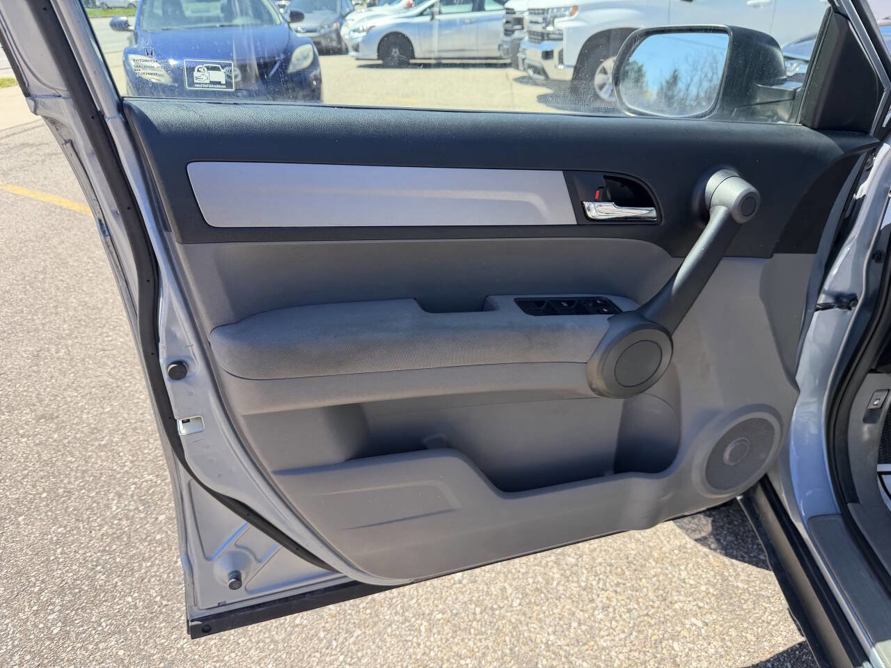 Used 2010 Honda CR-V LX image 23