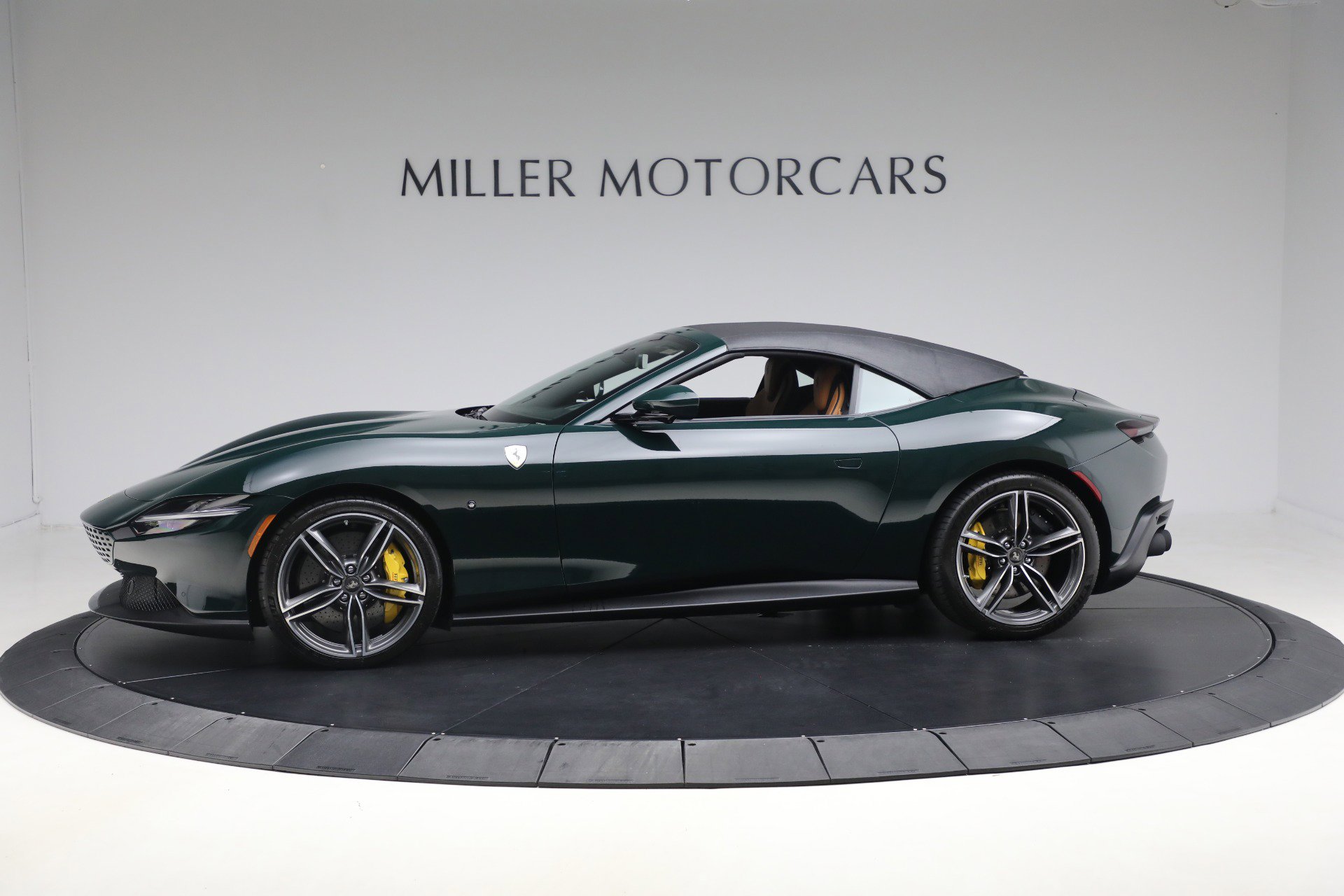 Certified 2025 Ferrari Roma Spider image 26