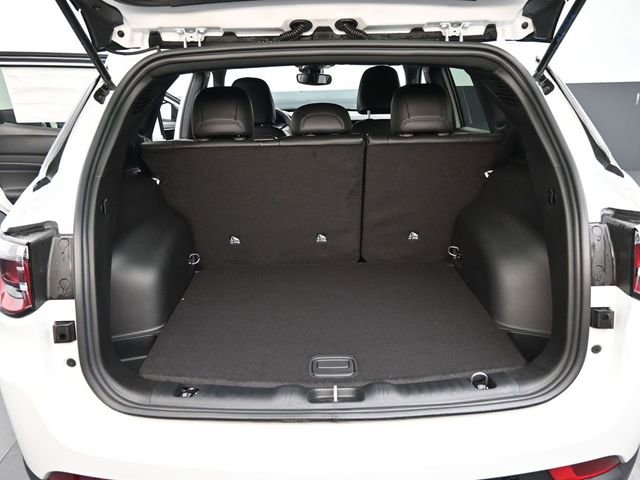 New 2026 Jeep Compass Latitude image 18