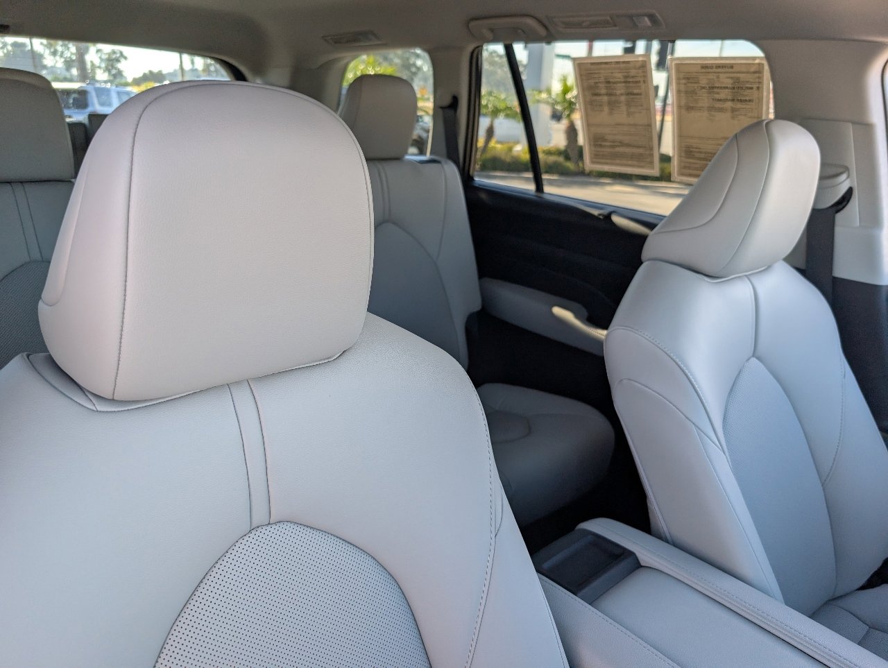 Used 2026 Toyota Grand Highlander XLE image 3