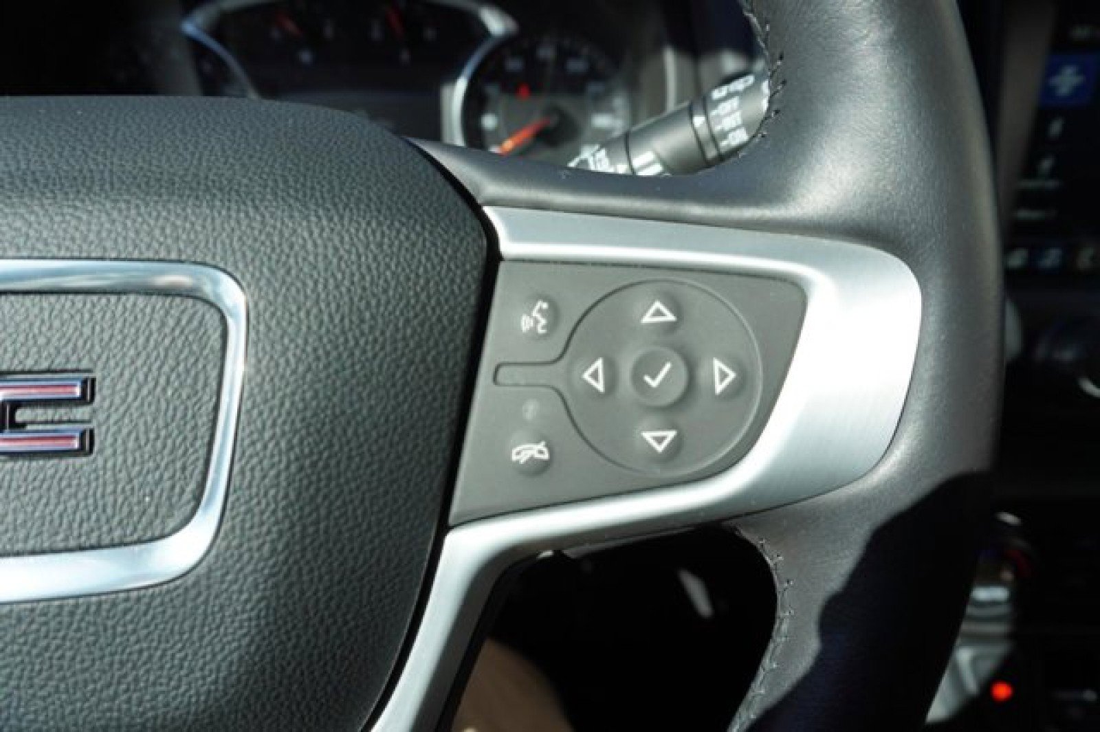 Used 2021 GMC Terrain SLT w/ Infotainment Package II image 25