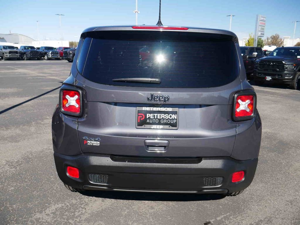 Certified 2023 Jeep Renegade Latitude image 17