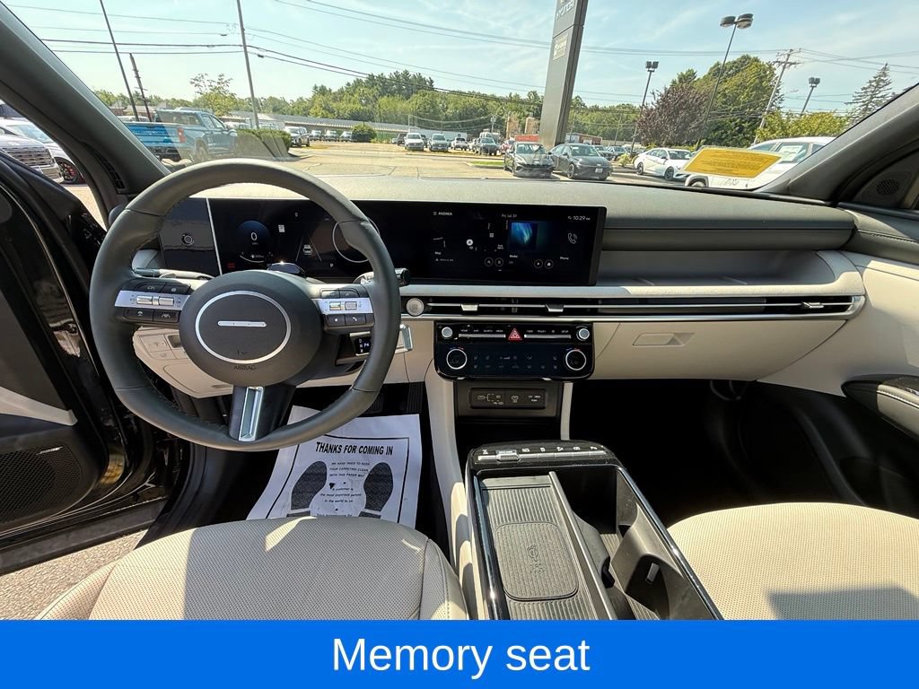 Used 2025 Hyundai Tucson Limited AWD/4WD image 11